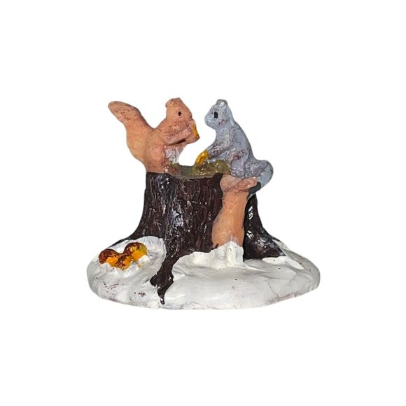 Lemax Chipmunks 72539 Christmas Village Accessory Accent Tree Stump Snow - Picture 3 of 12